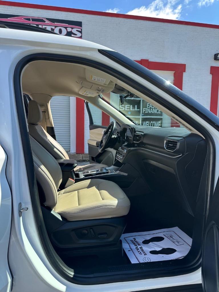 2020 Ford Explorer - $15,995
