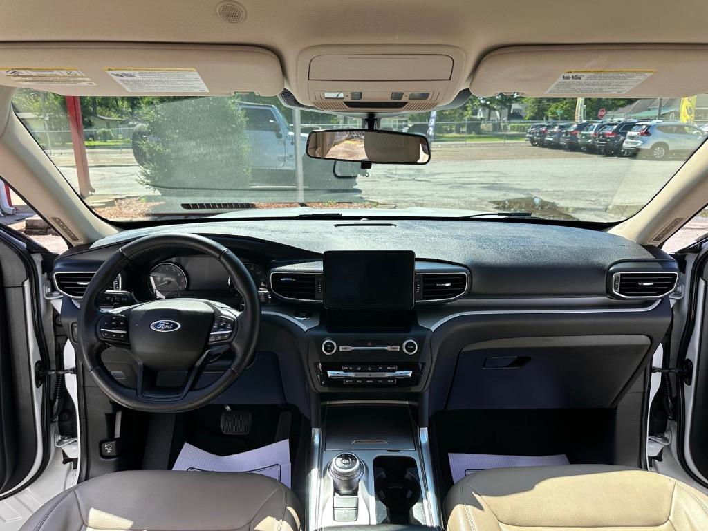 2020 Ford Explorer - $15,995