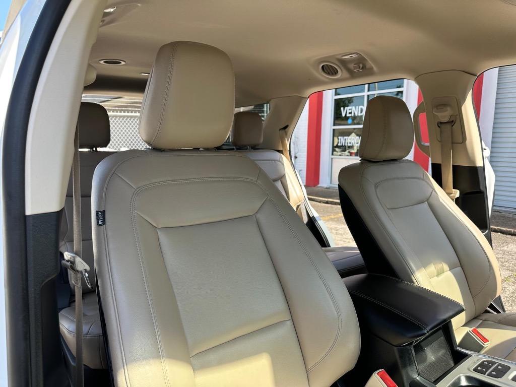 2020 Ford Explorer - $15,995
