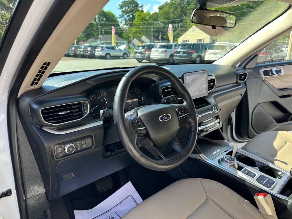 2020 Ford Explorer - $15,995