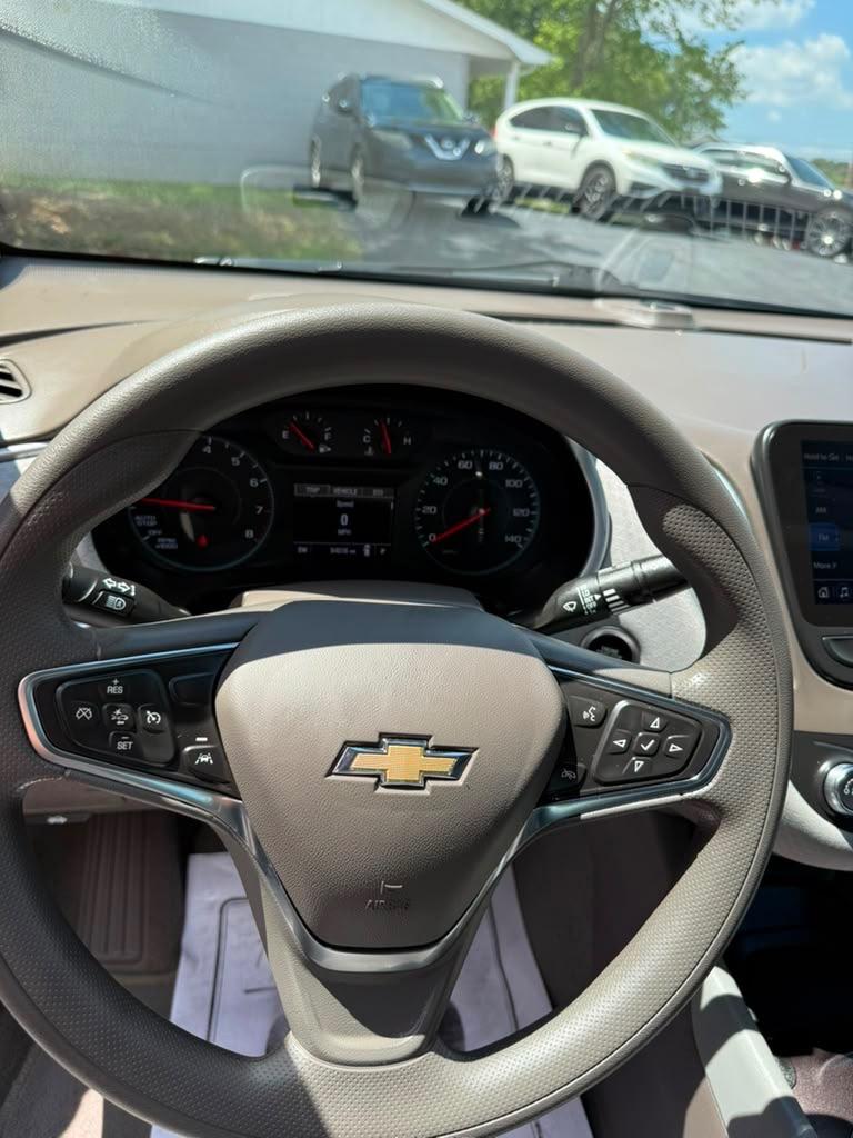 2023 Chevrolet Malibu - $17,995