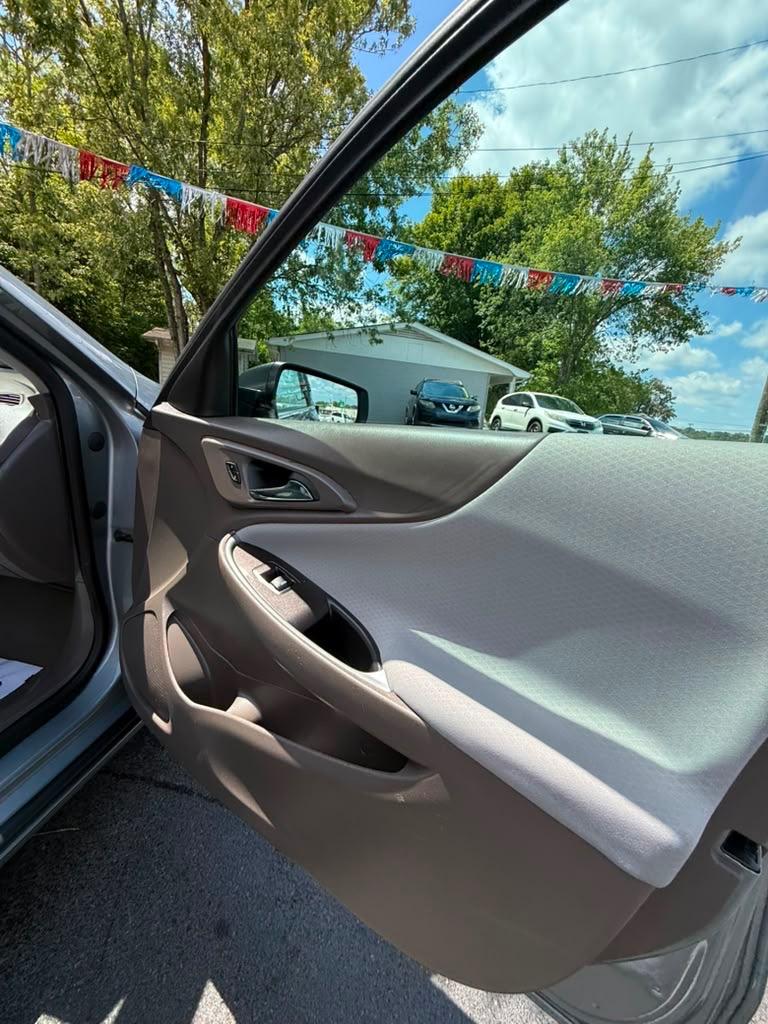 2023 Chevrolet Malibu - $17,995
