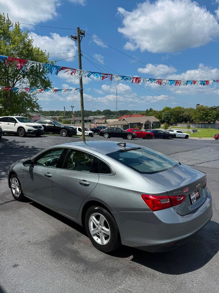 2023 Chevrolet Malibu - $17,995