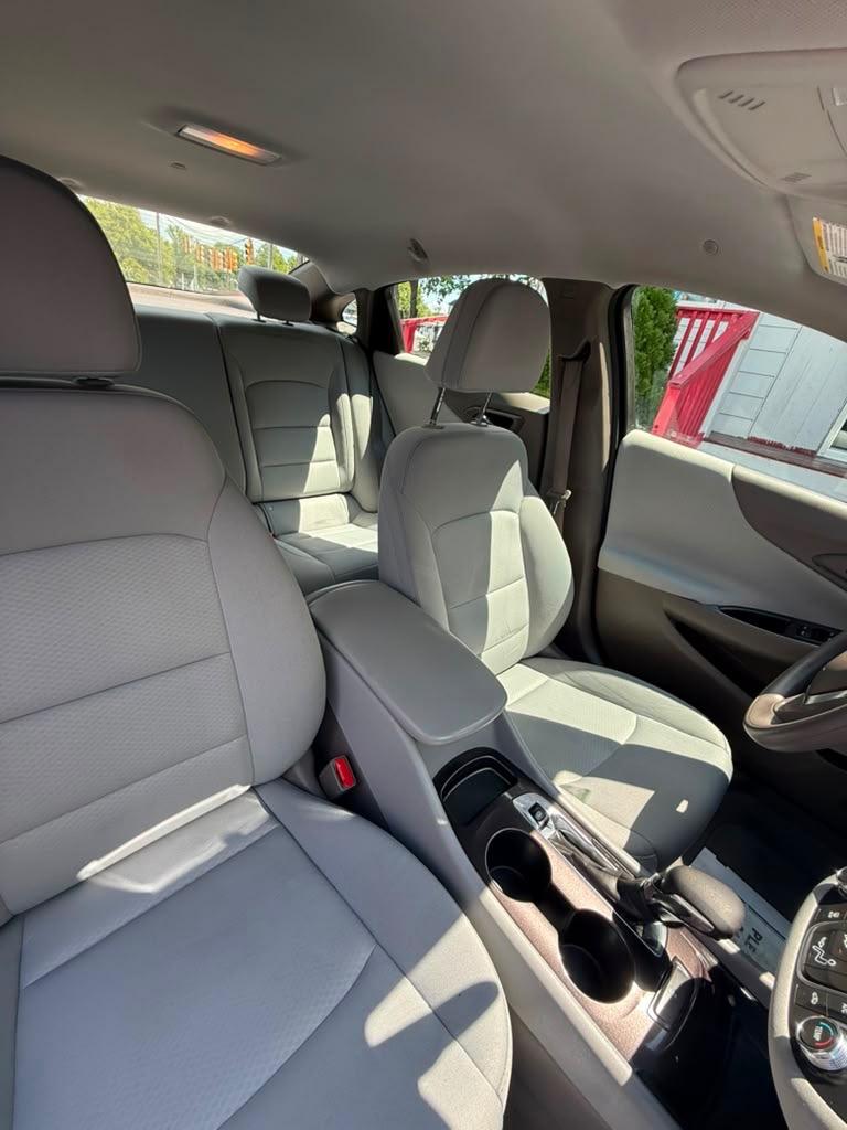2023 Chevrolet Malibu - $17,995