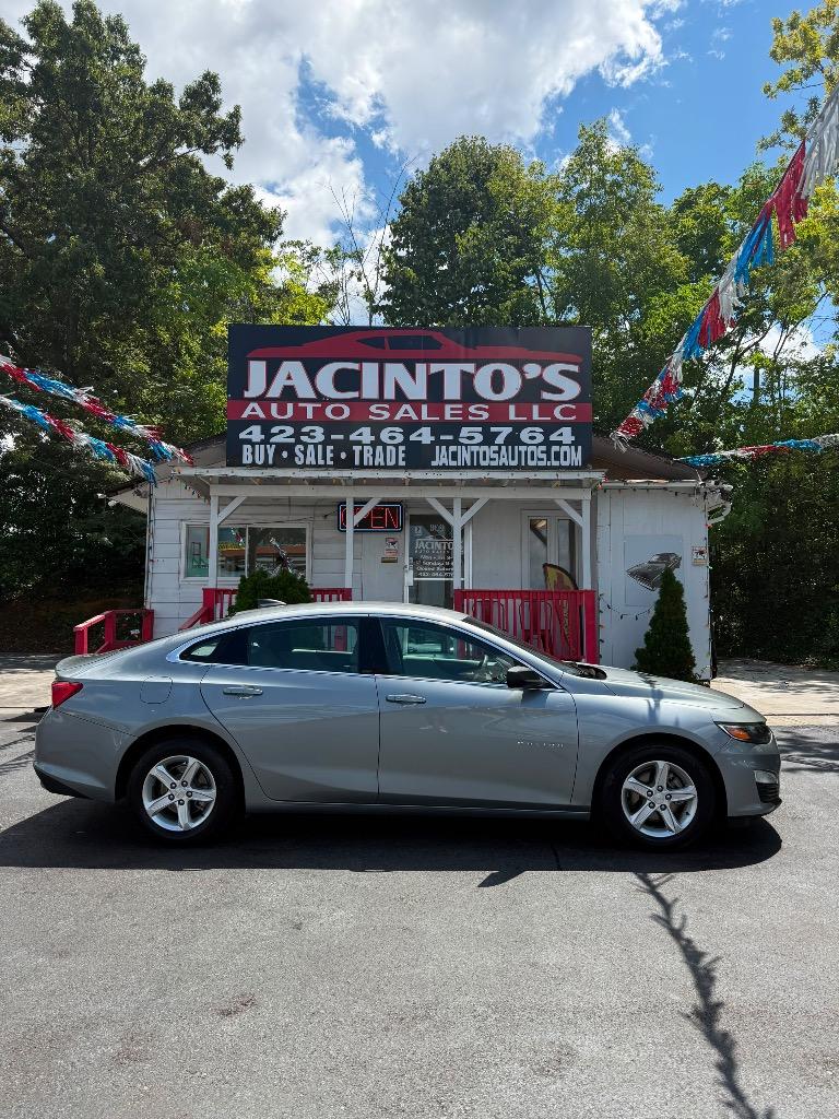 2023 Chevrolet Malibu - $17,995