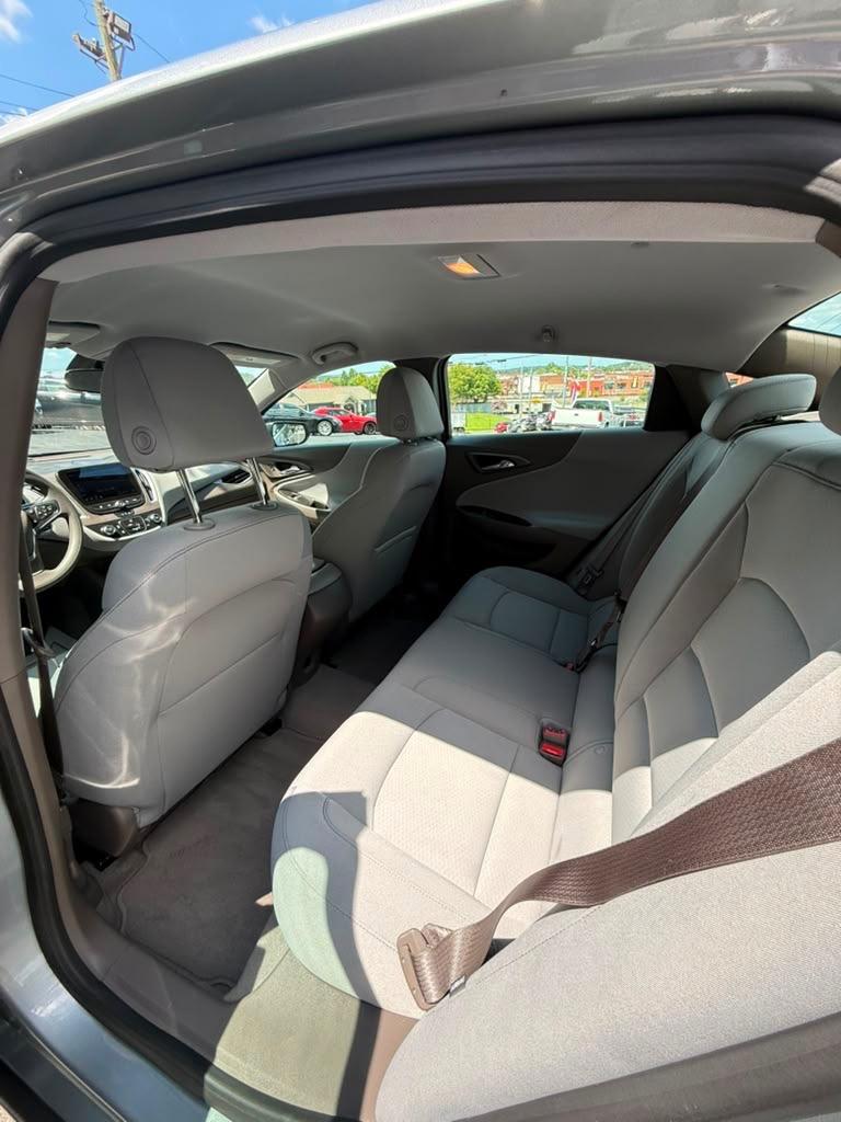 2023 Chevrolet Malibu - $17,995