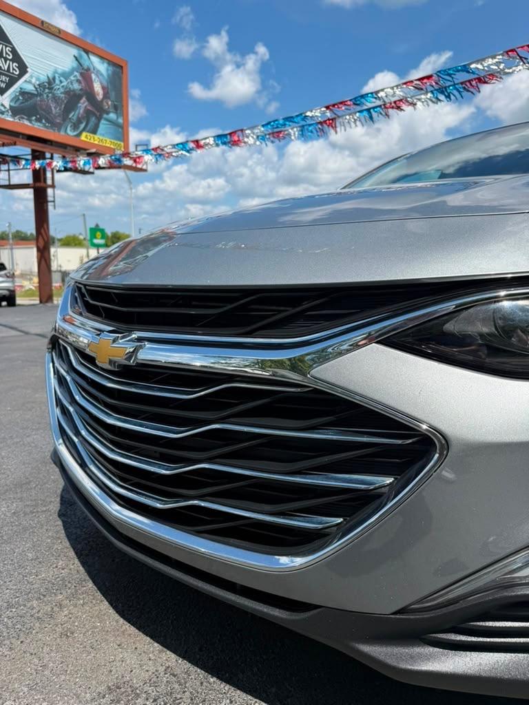 2023 Chevrolet Malibu - $17,995