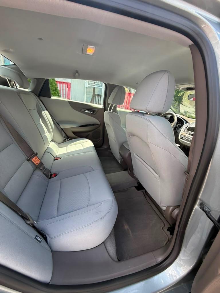 2023 Chevrolet Malibu - $17,995