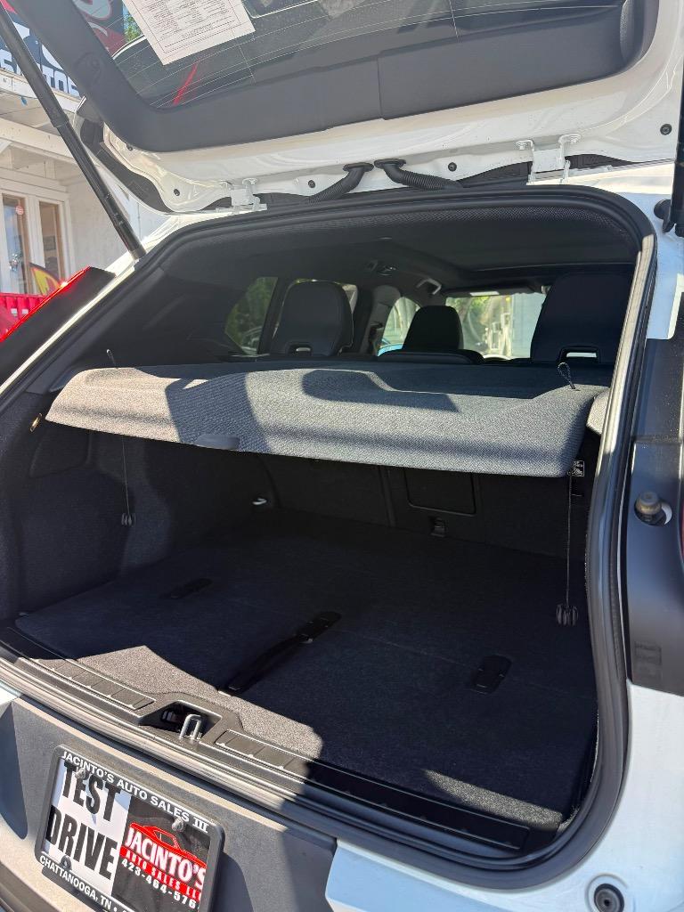 2023 Volvo XC40 - $22,995