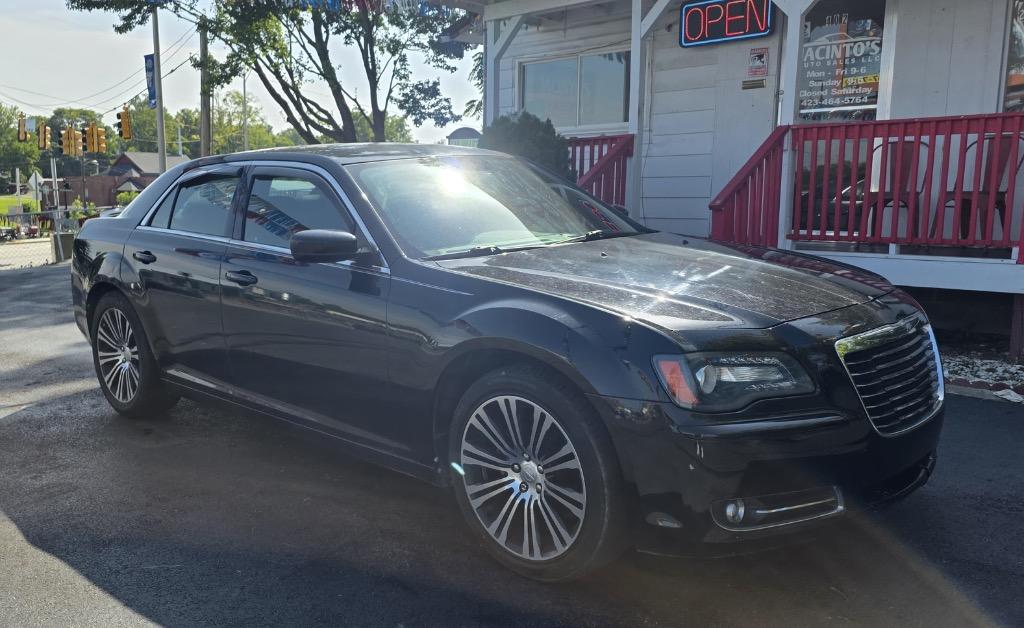2013 Chrysler 300 - $11,995