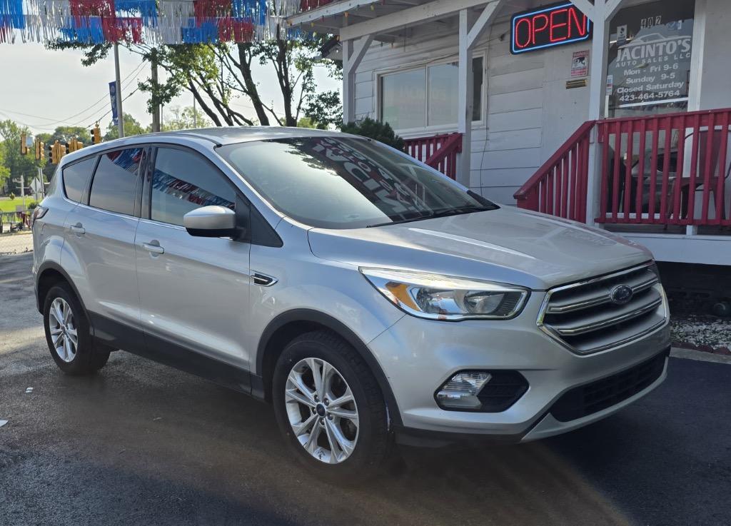 2017 Ford Escape - $9,995