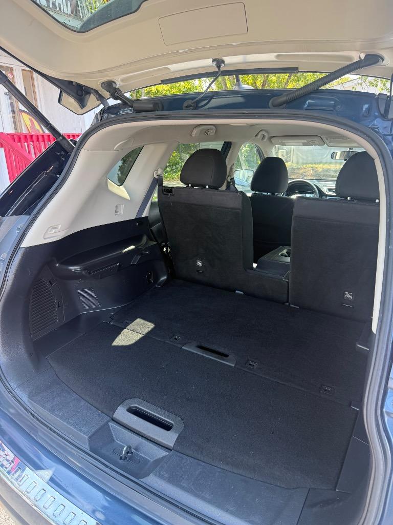 2015 Nissan Rogue - $13,995