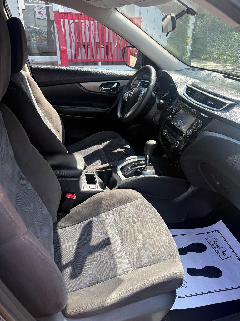 2015 Nissan Rogue - $13,995