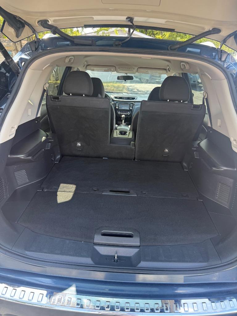 2015 Nissan Rogue - $13,995