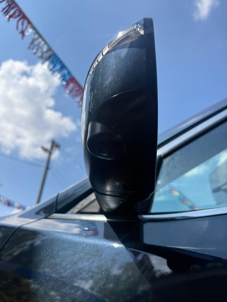 2015 Nissan Rogue - $13,995