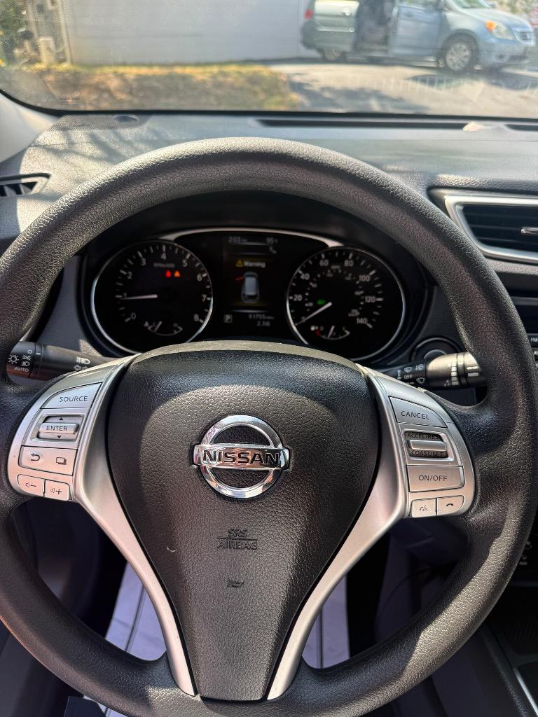 2015 Nissan Rogue - $13,995