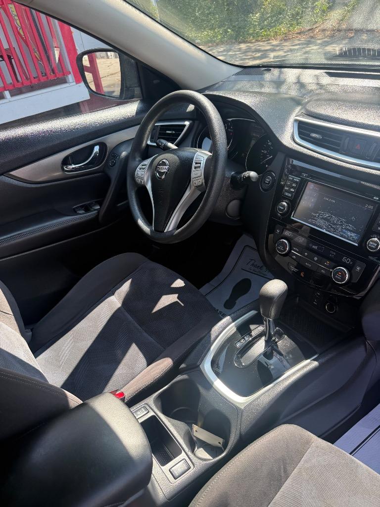 2015 Nissan Rogue - $13,995