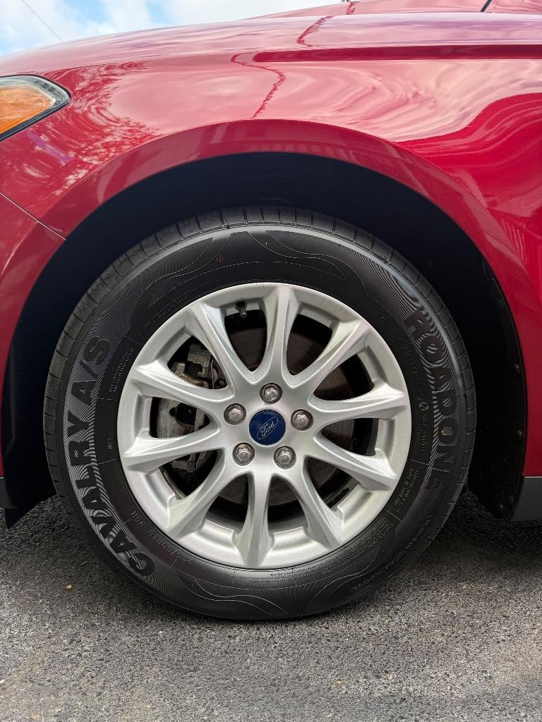 2016 Ford Fusion - $8,995