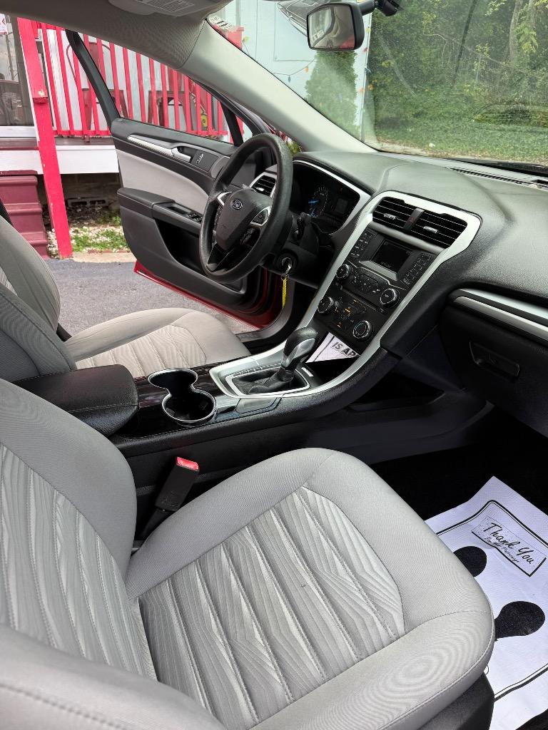2016 Ford Fusion - $8,995