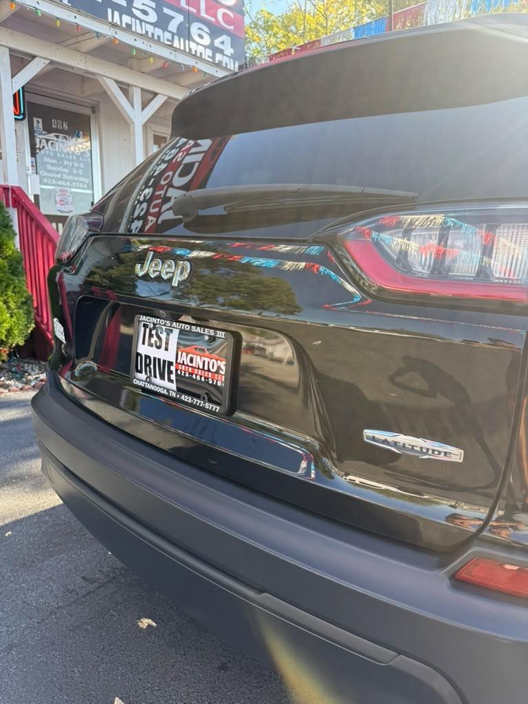 2019 Jeep Cherokee - $15,995