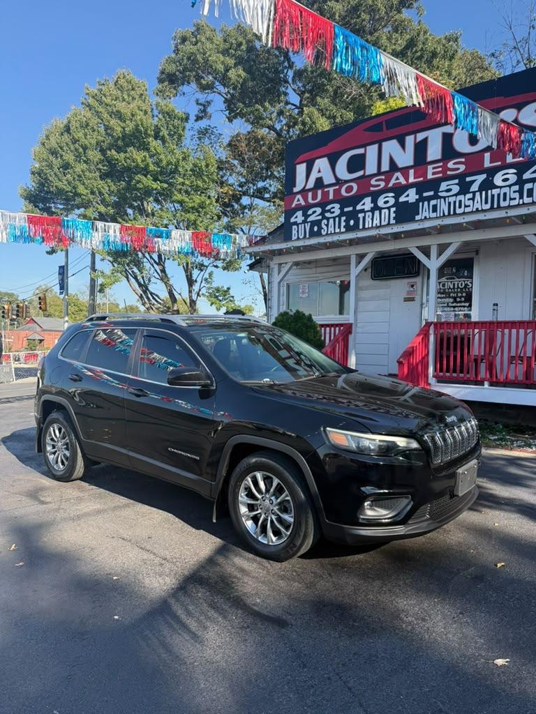 2019 Jeep Cherokee - $15,995