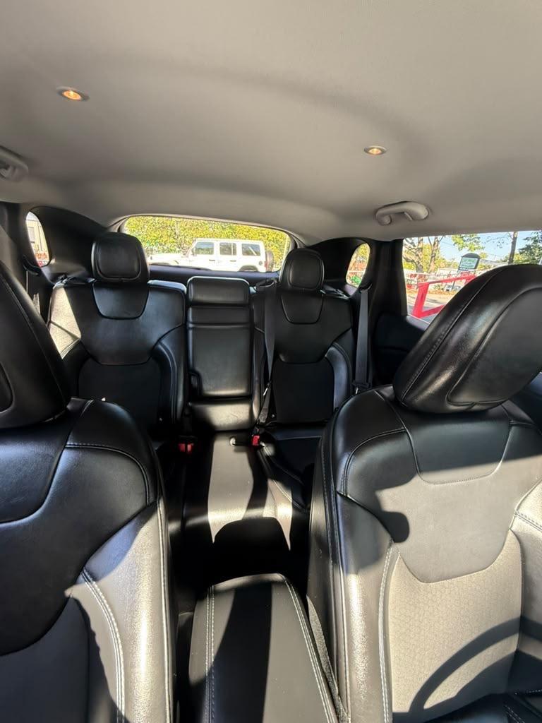 2019 Jeep Cherokee - $15,995