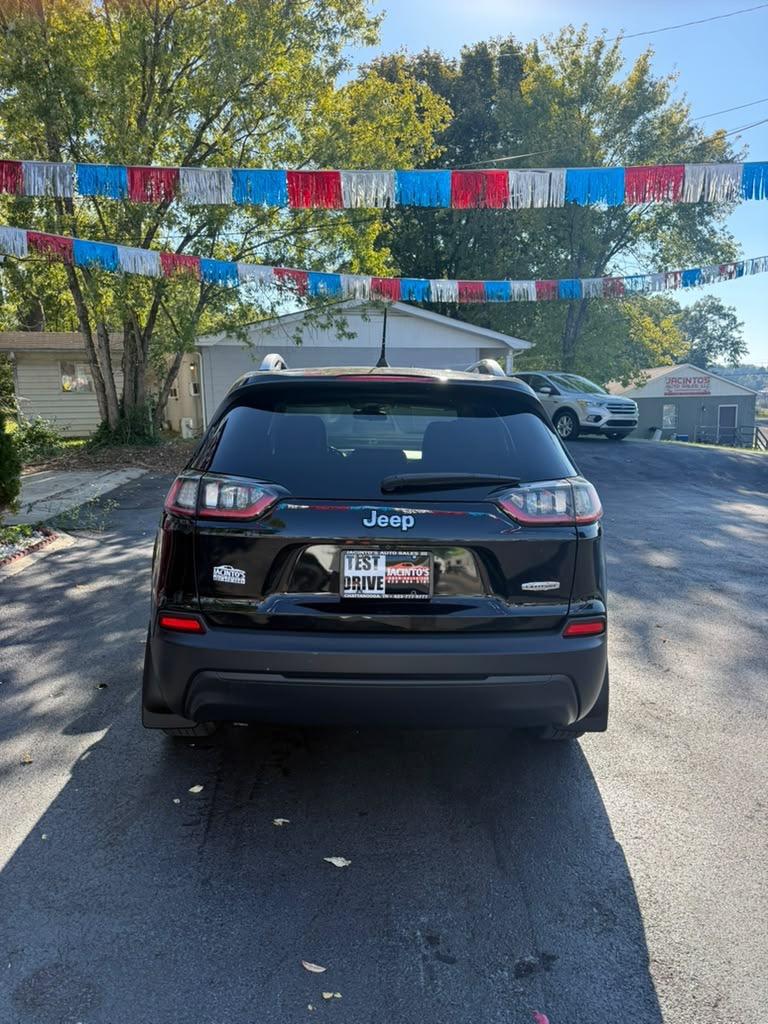 2019 Jeep Cherokee - $15,995