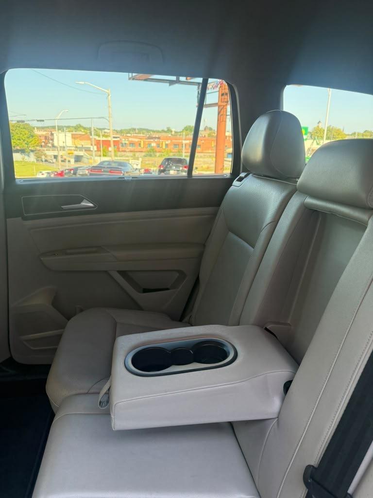 2018 Volkswagen Atlas - $15,995