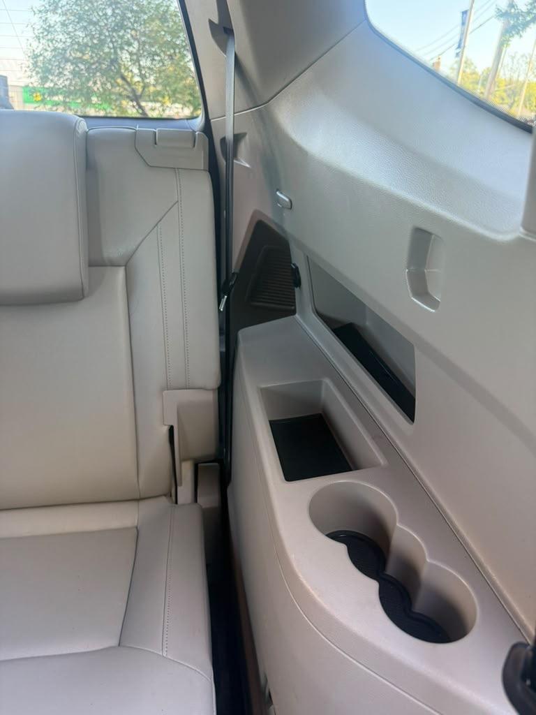 2018 Volkswagen Atlas - $15,995