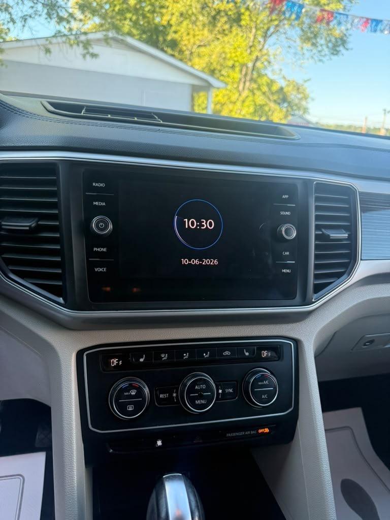 2018 Volkswagen Atlas - $15,995