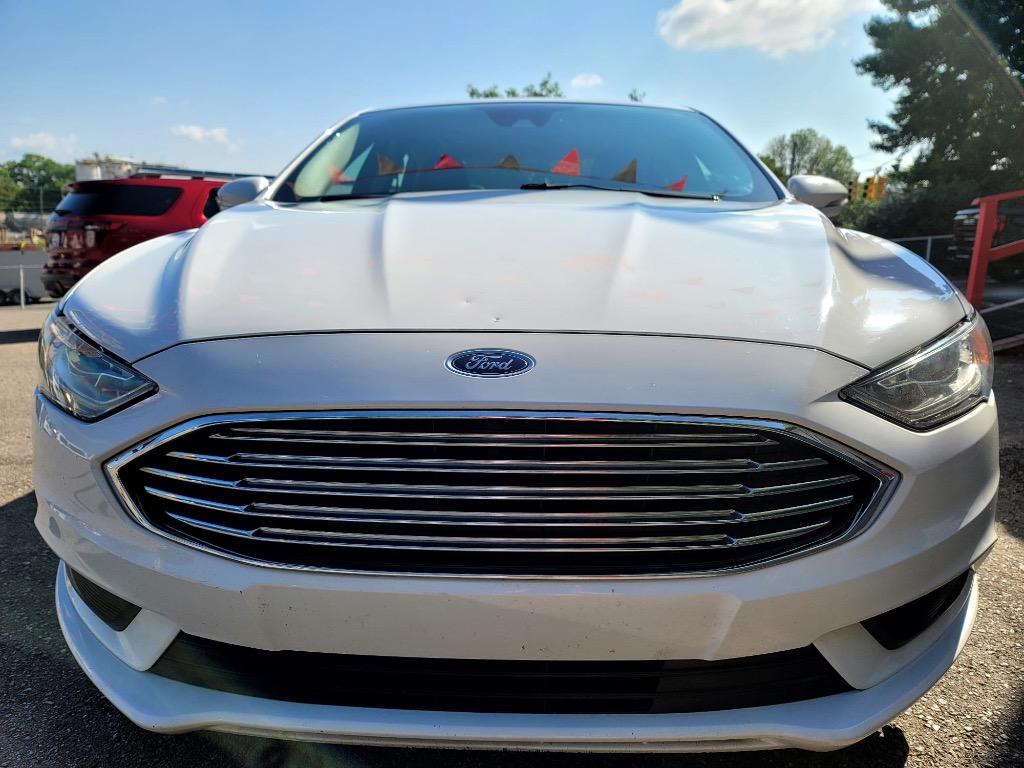 2017 Ford Fusion SE Hybrid photo