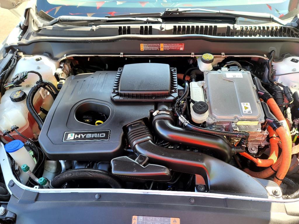 2017 Ford Fusion SE Hybrid photo