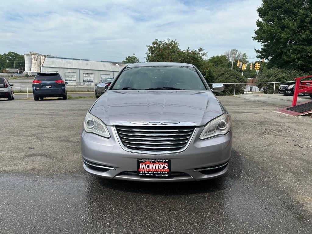 2013 Chrysler 200 Limited photo