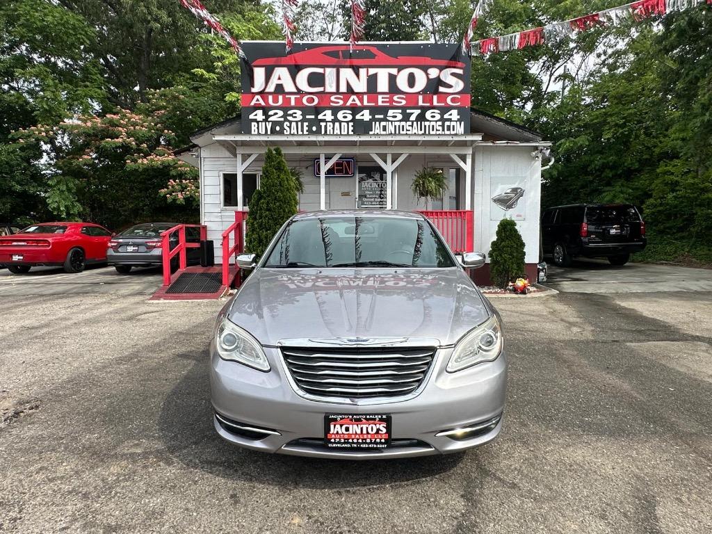 2013 Chrysler 200 Limited photo