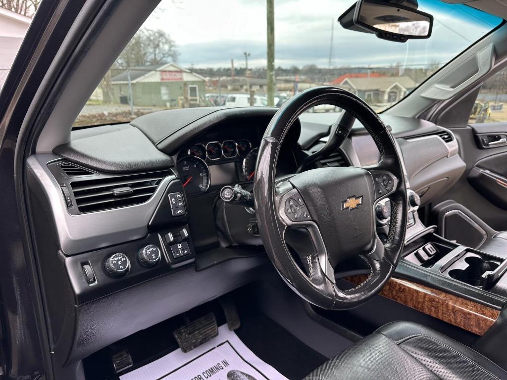 2017 Chevrolet Suburban 1500 Premier photo