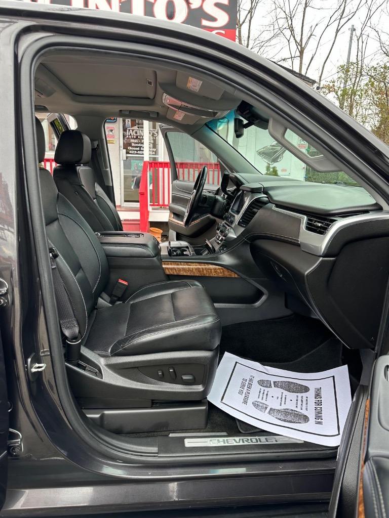 2017 Chevrolet Suburban 1500 Premier photo