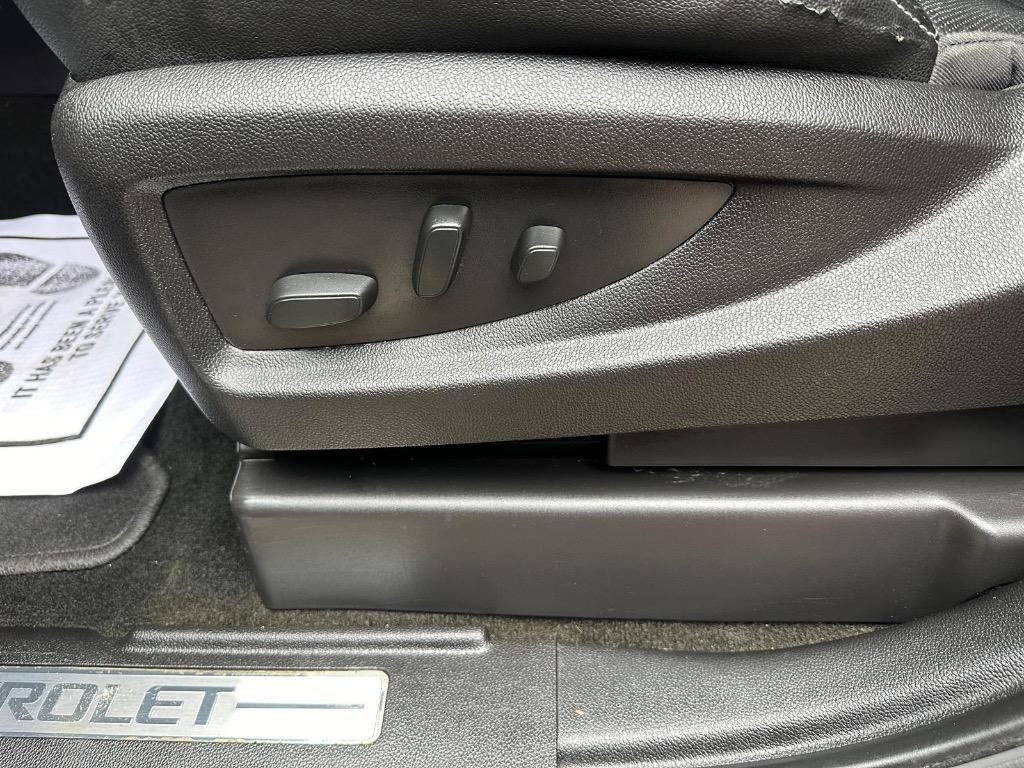 2017 Chevrolet Suburban 1500 Premier photo