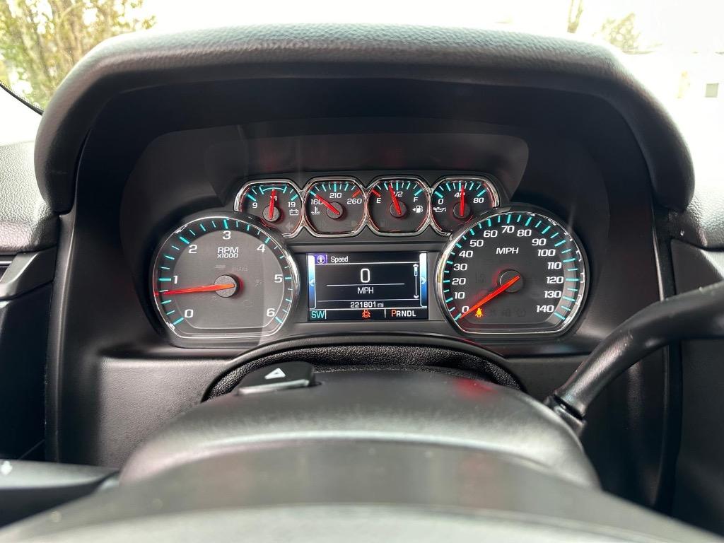 2017 Chevrolet Suburban 1500 Premier photo