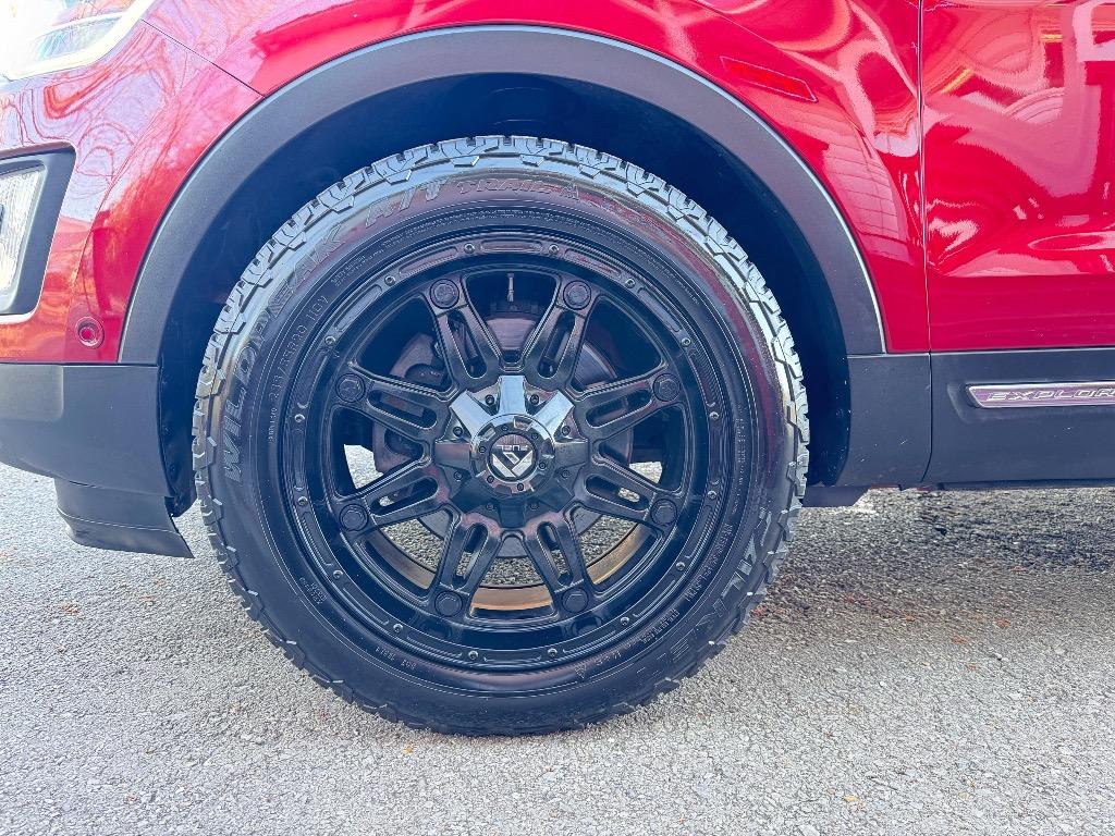 2016 Ford Explorer Limited photo