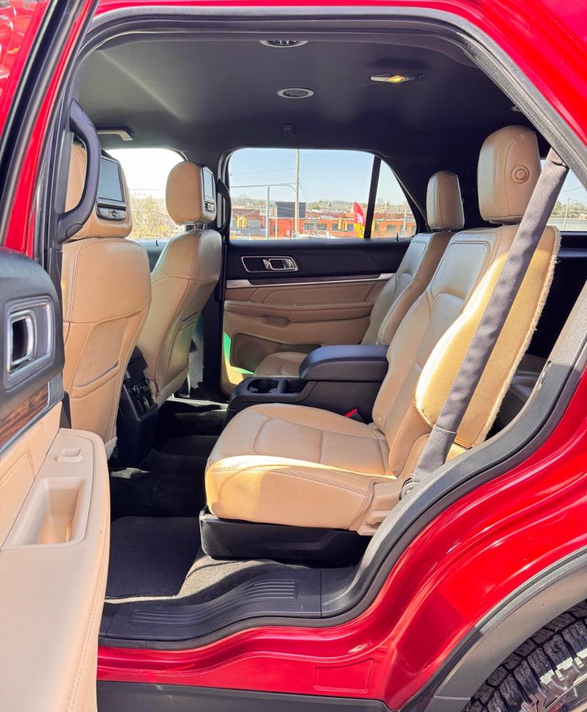 2016 Ford Explorer Limited photo