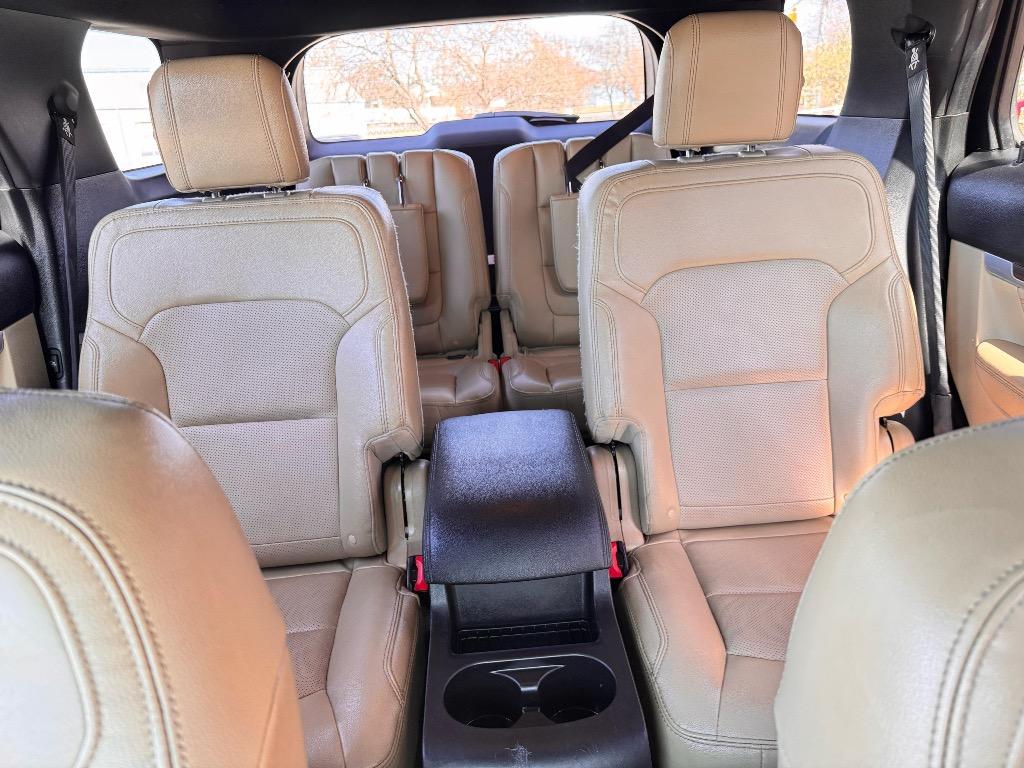 2016 Ford Explorer Limited photo