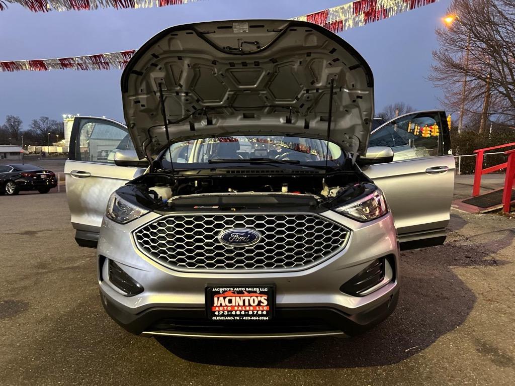 2023 Ford Edge SEL photo