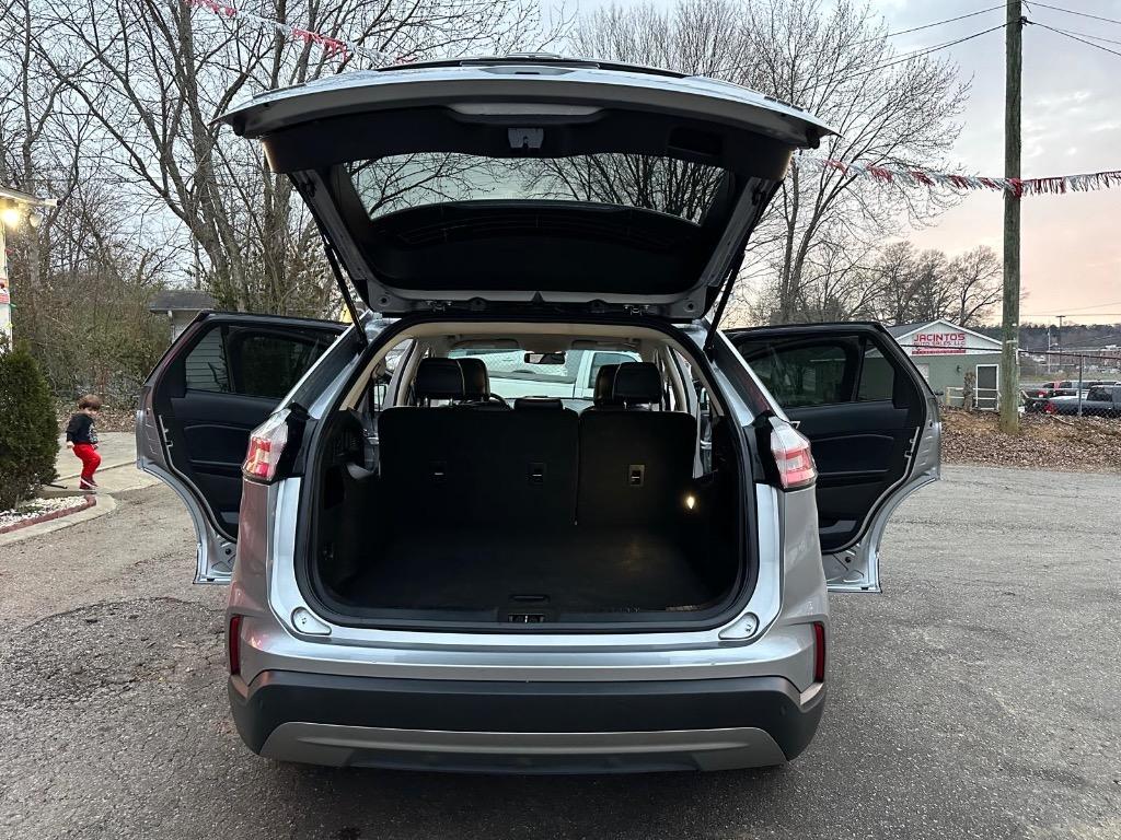 2023 Ford Edge SEL photo
