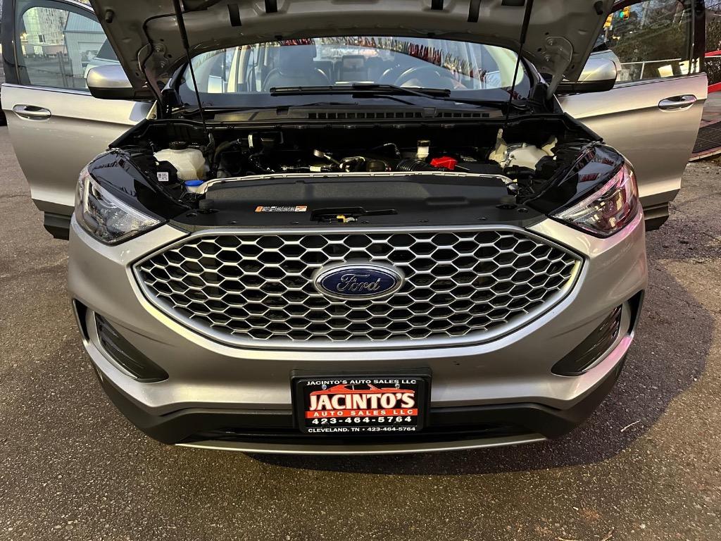 2023 Ford Edge SEL photo