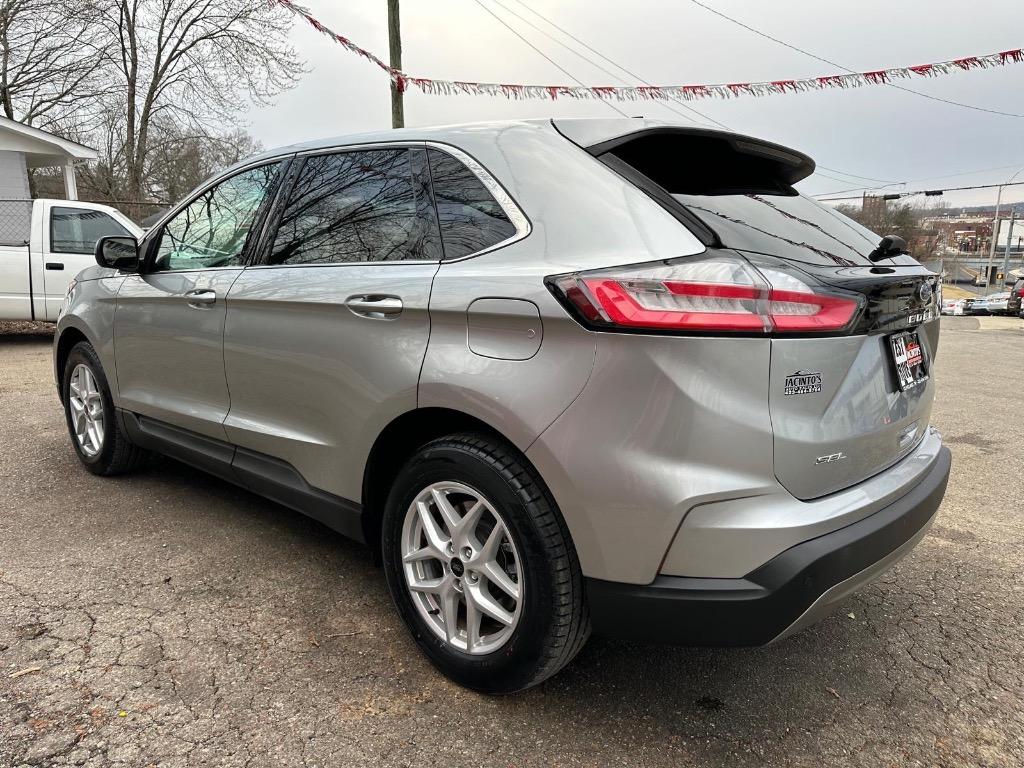 2023 Ford Edge SEL photo