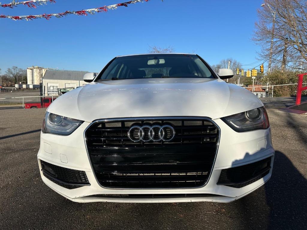 2016 Audi A4 Premium photo