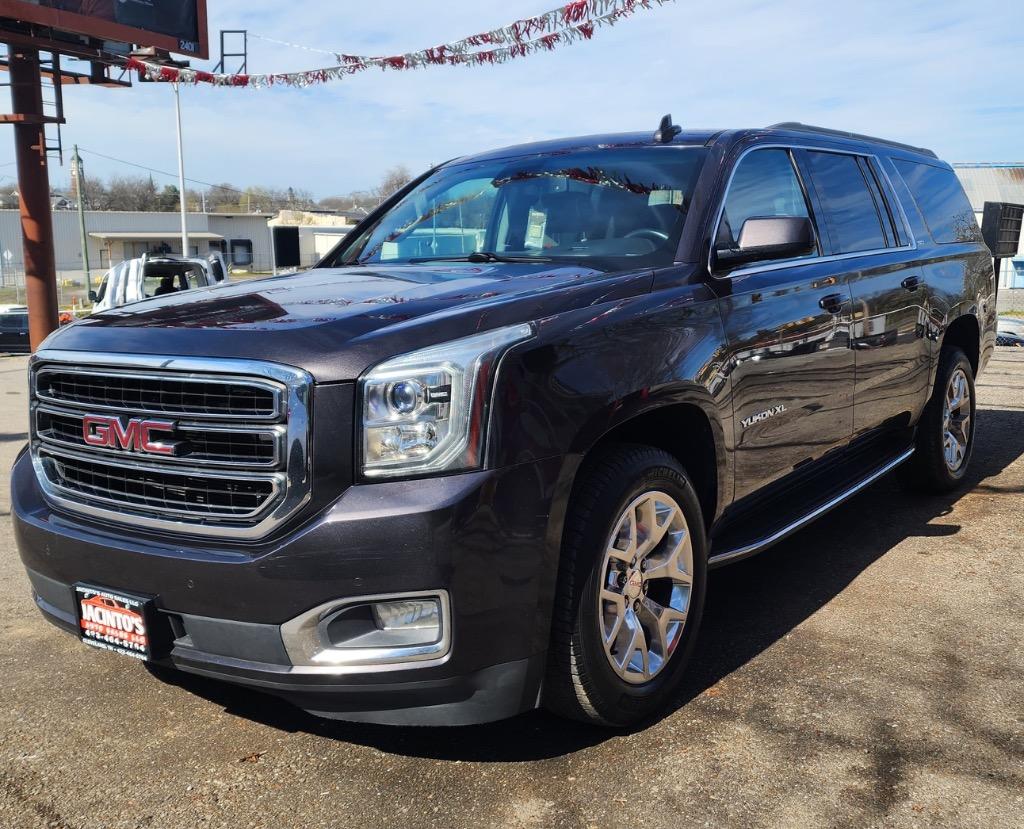 2016 GMC Yukon XL 1500 SLT photo