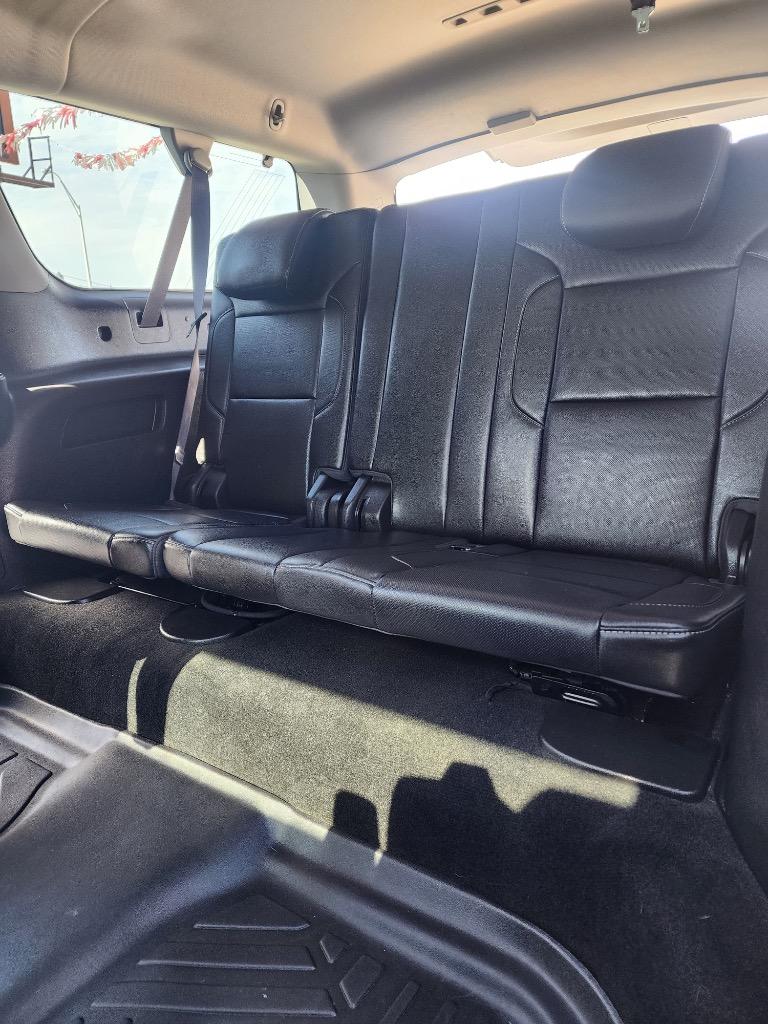2016 GMC Yukon XL 1500 SLT photo