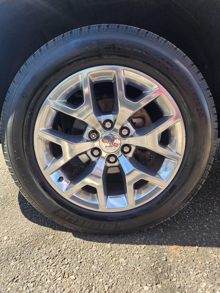 2016 GMC Yukon XL 1500 SLT photo