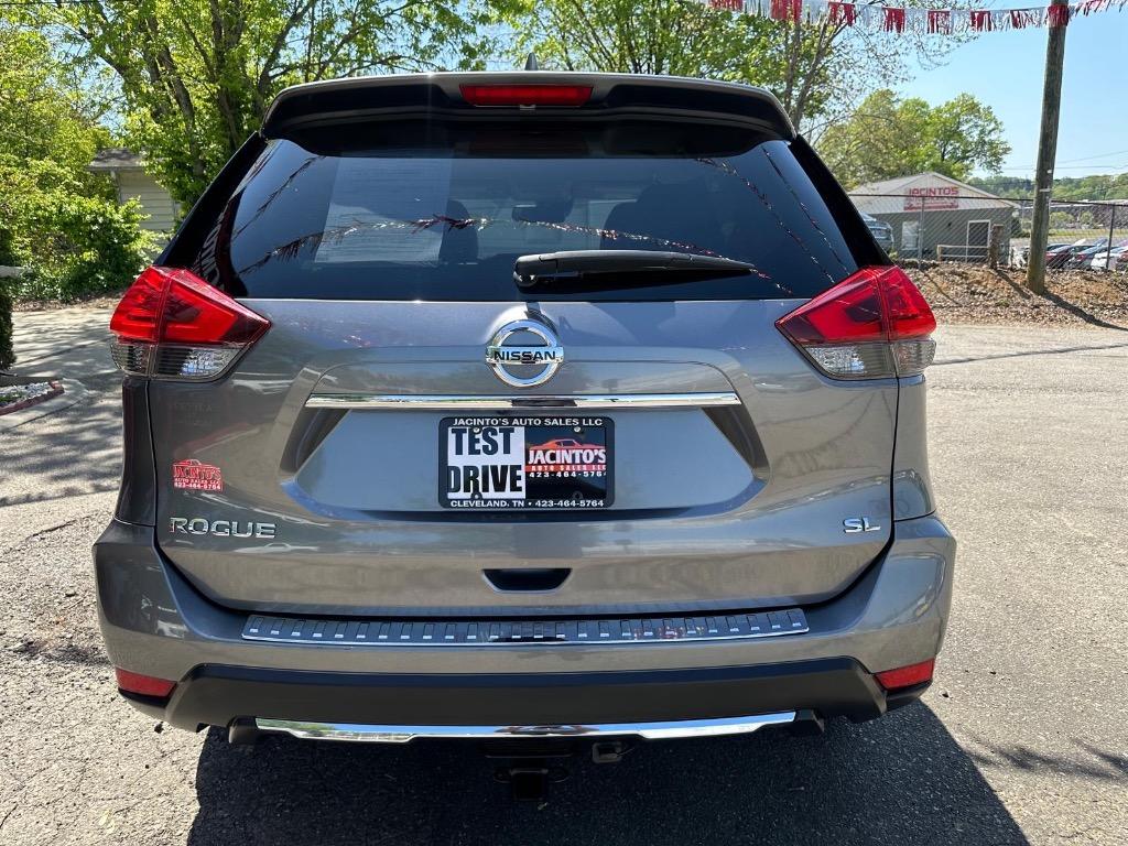 2017 Nissan Rogue SL photo